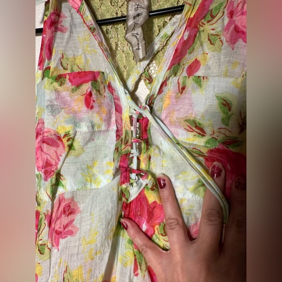 Aratta Evening Prime Rose
Dress size small Aratta Floral Shirt Dress - Picture 12 of 13